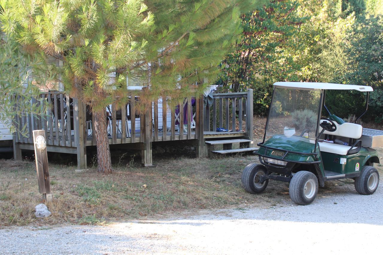 Camping Forcalquier Les Routes De Provence Exterior photo
